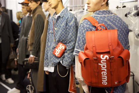 supreme x louis vuitton orginali dove|louis vuitton supreme x collection.